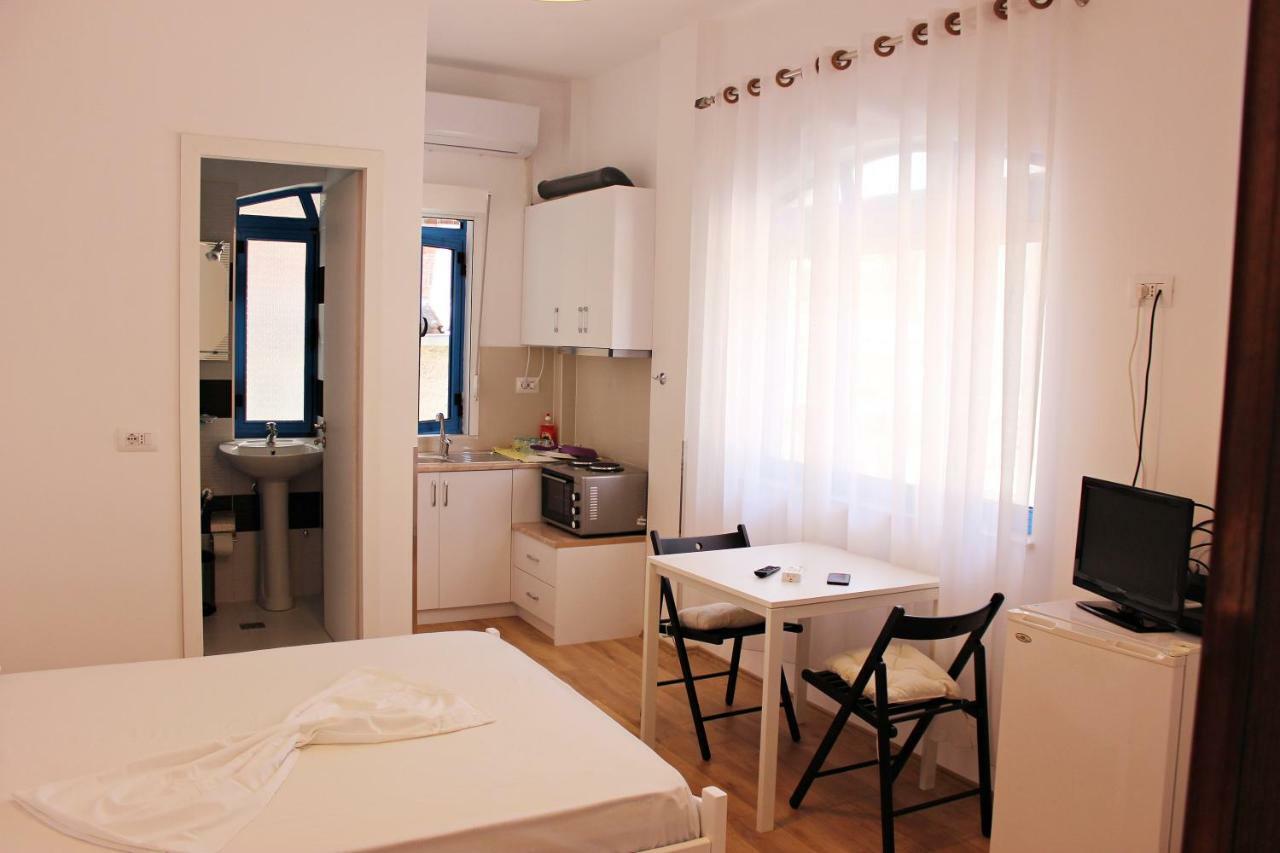 Hercules House Hotel Саранде Екстериор снимка