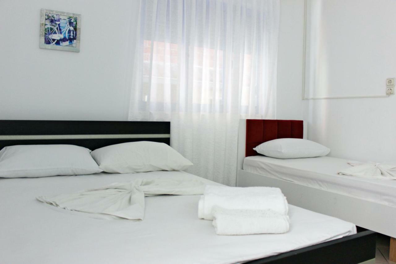 Hercules House Hotel Саранде Екстериор снимка